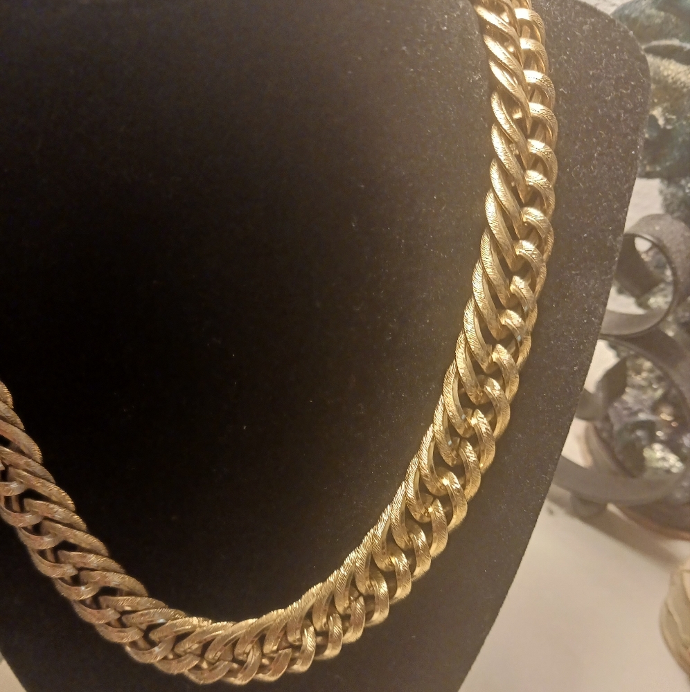 Beautiful THICK necklace - Picture 3 of 10